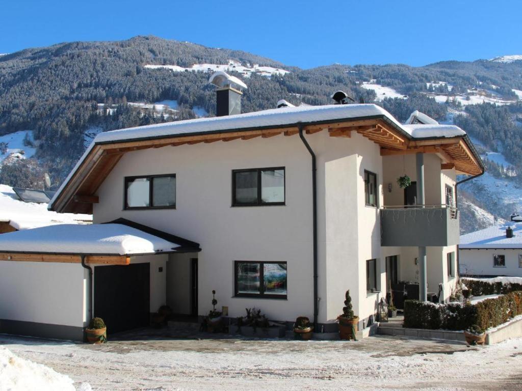 Appartement Alpina Zillertal Aschau Im Zillertal Bagian luar foto